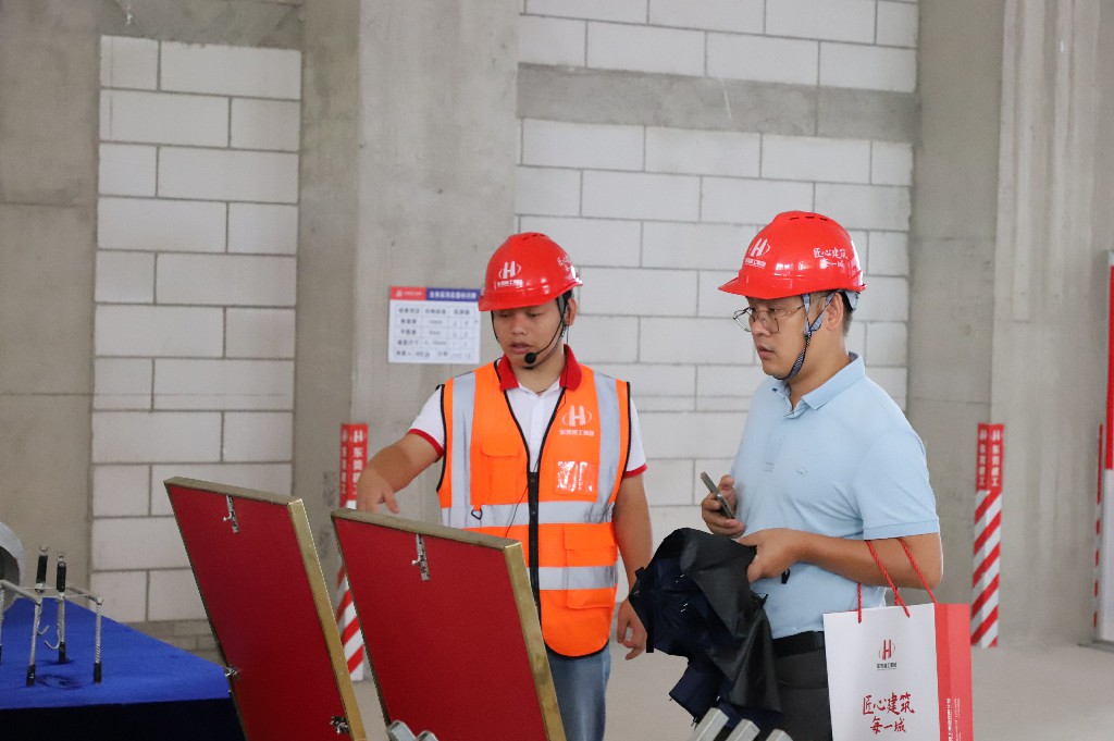聚焦 | 創(chuàng)新引領(lǐng)革新，2025年?yáng)|莞市建筑施工“安全生產(chǎn)月”觀摩啟動(dòng)儀式在銀瓶現(xiàn)代產(chǎn)業(yè)園項(xiàng)目圓滿舉行(圖33)